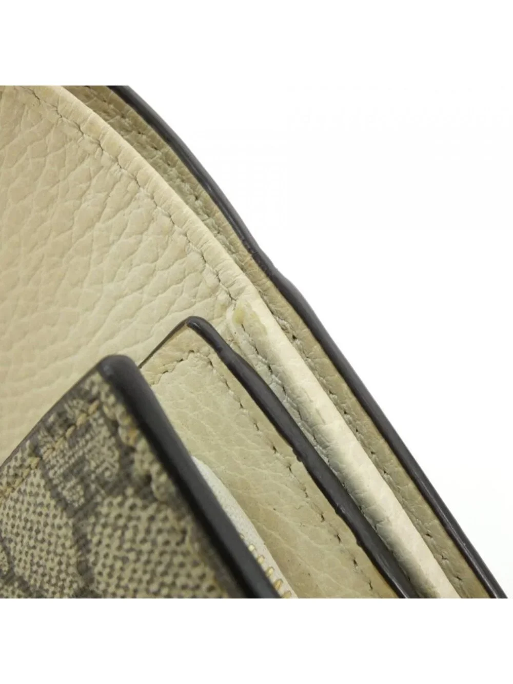 Gucci GG Marmont Wallet - Picture 6 of 8